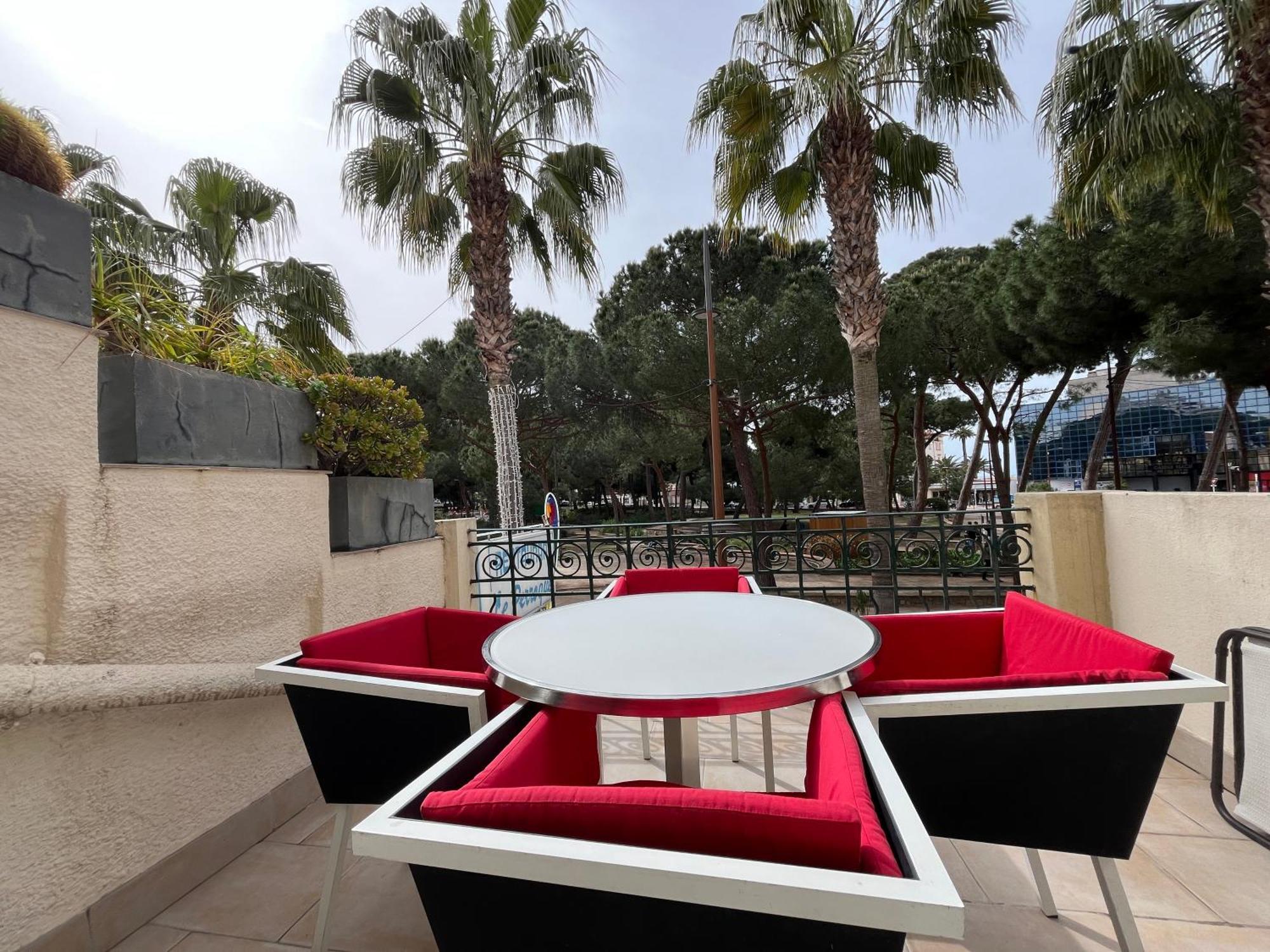 Appartement Sur La Pinede A Juan Les Pins Antibes Bagian luar foto